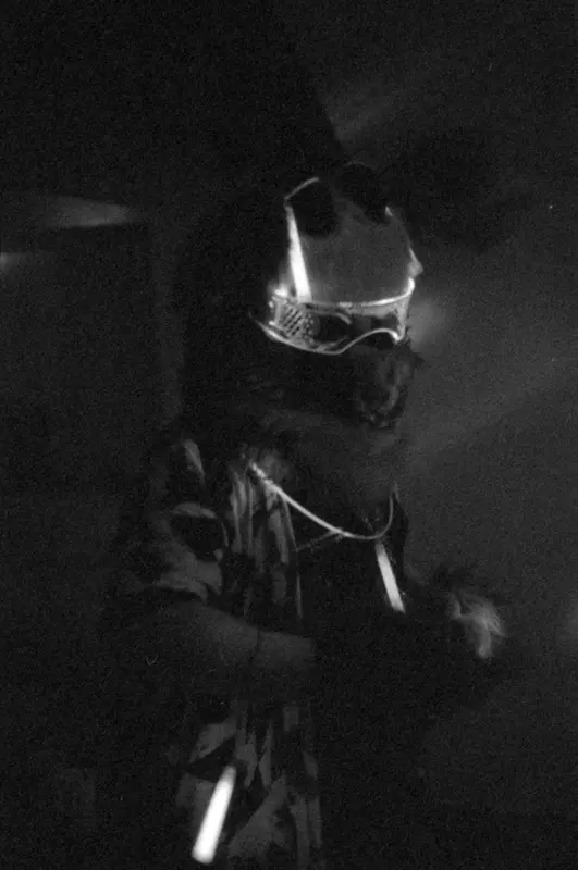 rave-16
